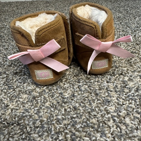 UGG Jessie Bow II Booties - Picture 3 of 7